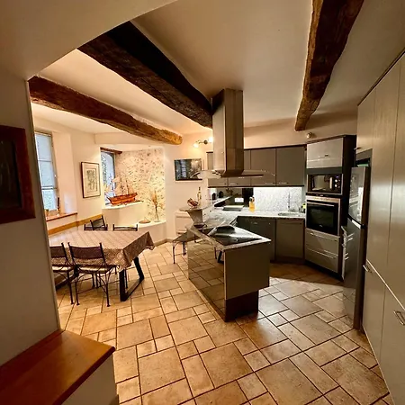 Holiday home L'elegante - Maison De Avec Bains A Remous - Parking Inclus *